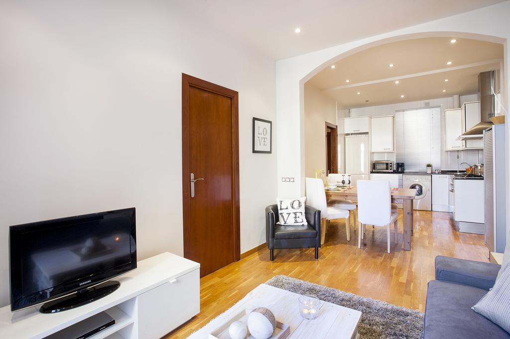 Apartments Barcelona & Home Deco Viladomat Exterior foto