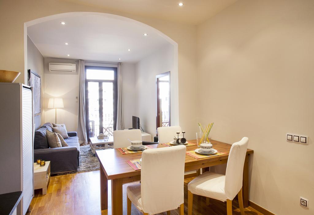 Apartments Barcelona & Home Deco Viladomat Exterior foto