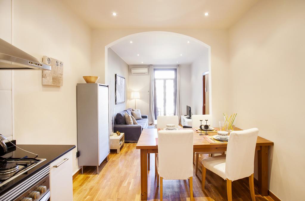 Apartments Barcelona & Home Deco Viladomat Exterior foto